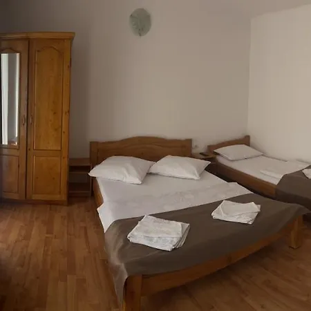 Bed & Breakfast Pensiunea Kelemen *